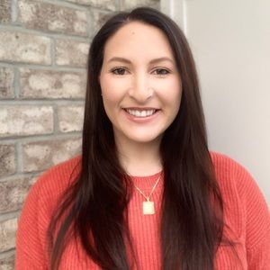 Meet your Posher, Elizabeth